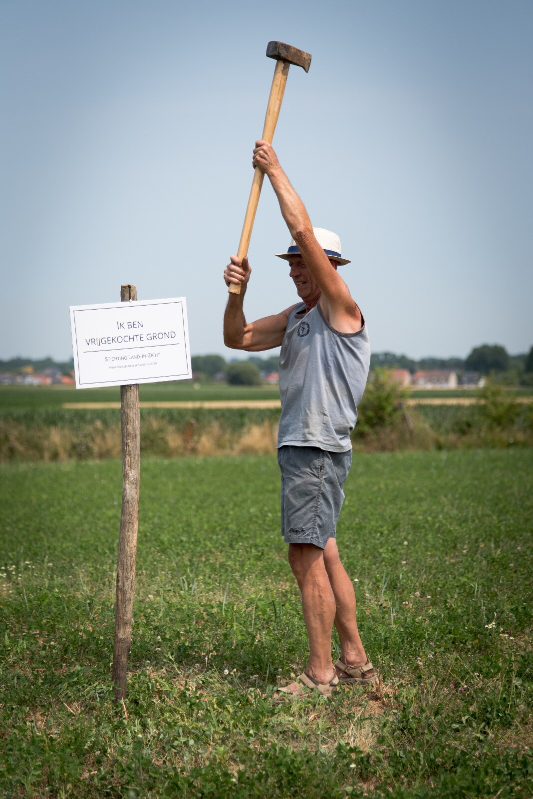 antoine land in zicht paaltje